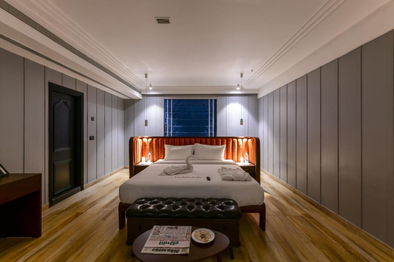 The Downton Hotel Raipur  Bagian luar foto