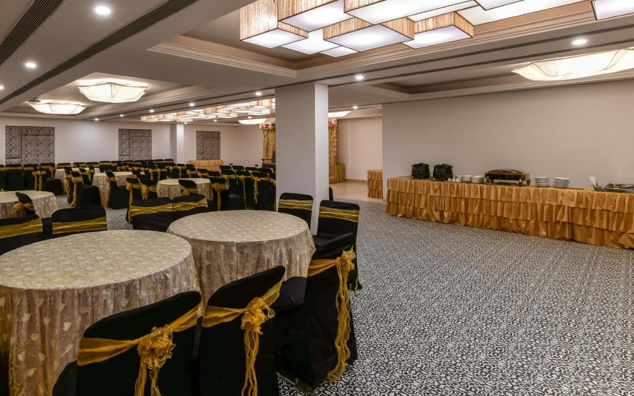 The Downton Hotel Raipur  Bagian luar foto