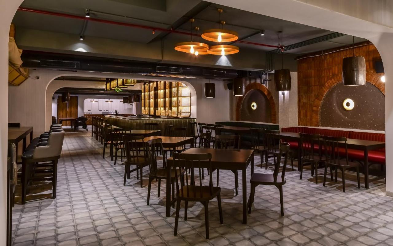 The Downton Hotel Raipur  Bagian luar foto