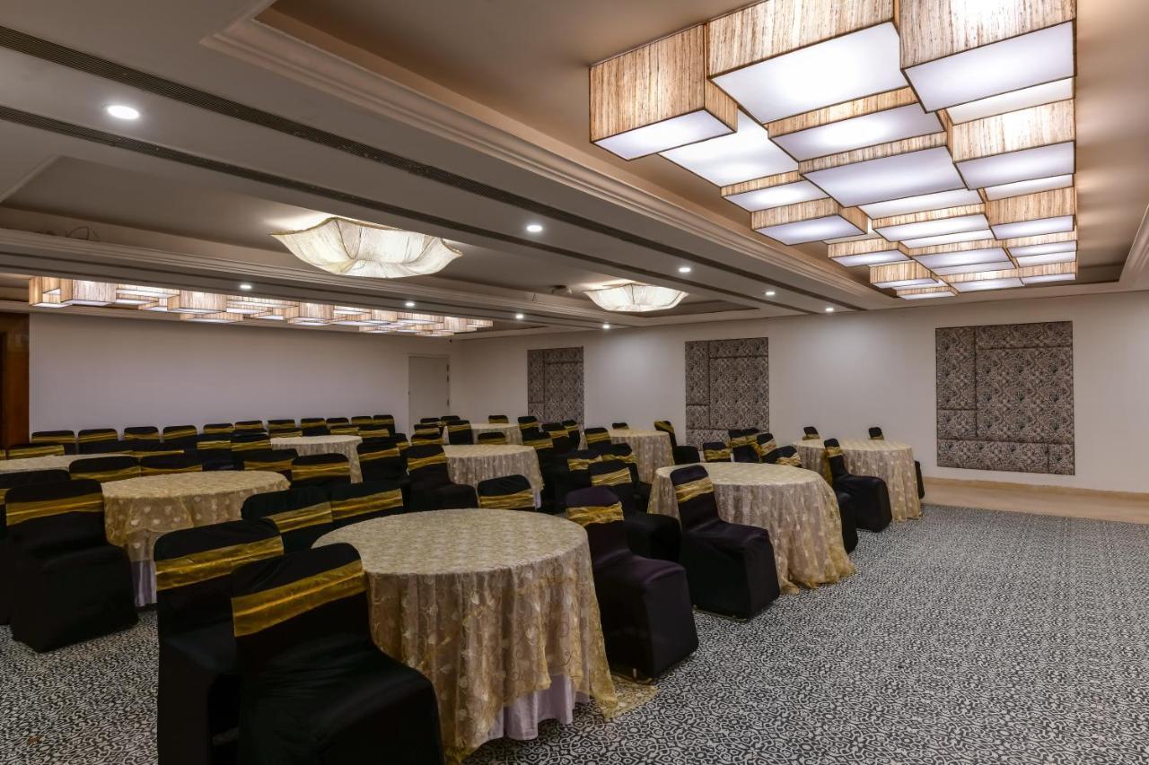 The Downton Hotel Raipur  Bagian luar foto